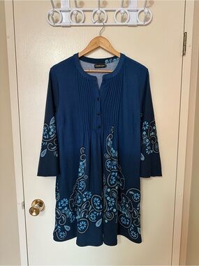 ❤️Beautiful Reborn Navy Tunic with Light Blue Floral Accent